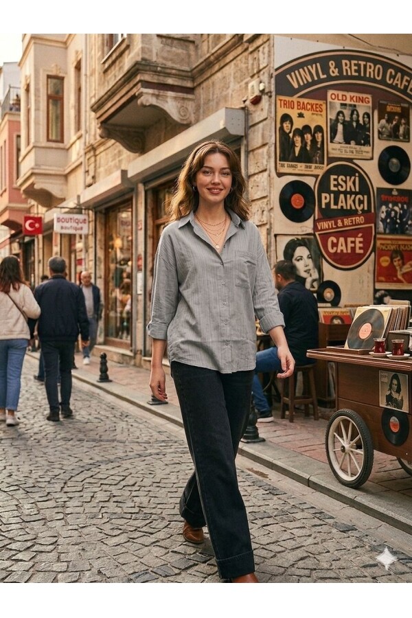 Kadın Gri Renk Rahat Kesim Keten Gömlek