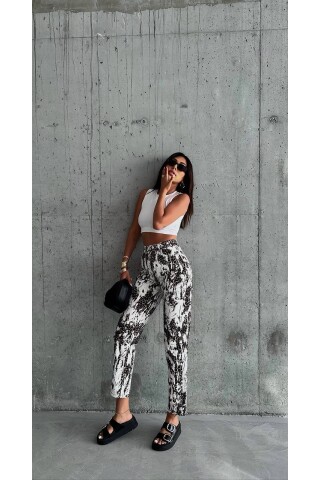 W1889 Leopar Mom Fit Jean